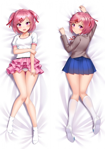 Dakimakura Sayori personagem de Doki Doki Literature club